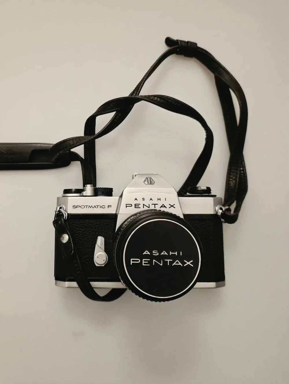 Asahi Pentax Spotmatic F 35mm Film Camera with Black Telephoto Lens